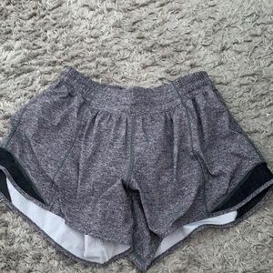 Lululemon heather grey hotty hot 4 inch low rise